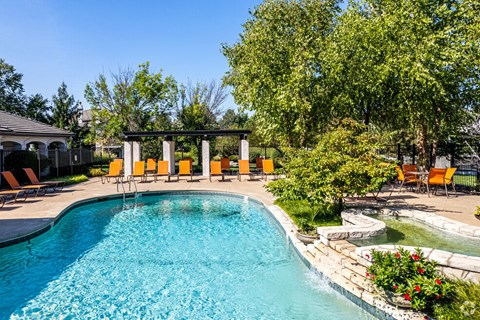 the pool at the preserve at ballantyne commons apartments