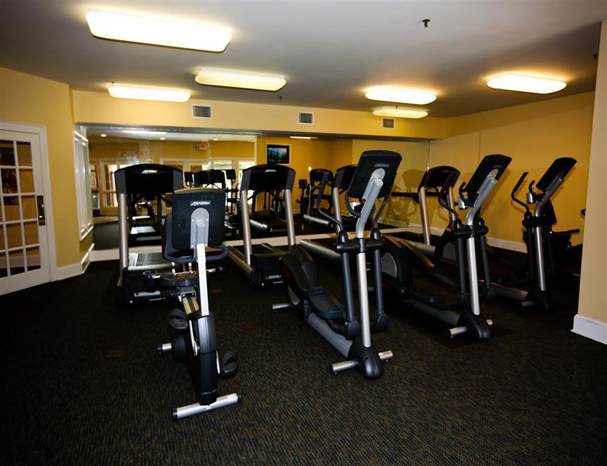 Baxter Crossings Apartments, 975 Westmeade Drive, Chesterfield, MO