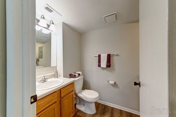 240 Hickory Hedge Drive 1-3 Beds Apartment, Townhouse for Rent - Photo Gallery 10