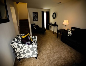 240 Hickory Hedge Drive 1-3 Beds Apartment, Townhouse for Rent - Photo Gallery 18