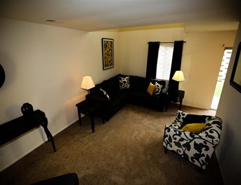 240 Hickory Hedge Drive 1-3 Beds Apartment, Townhouse for Rent - Photo Gallery 19