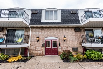 1950 Sheridan Drive 1-2 Beds Apartment for Rent - Photo Gallery 4