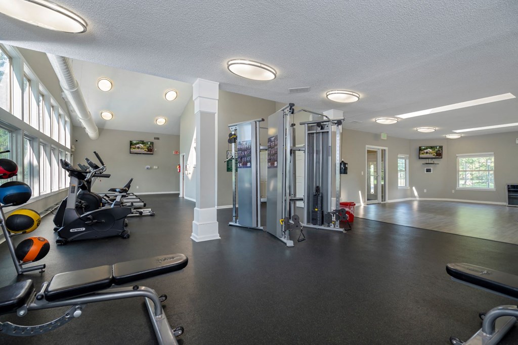 the gym at the preserve apartments