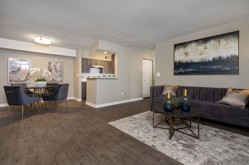 Hamptons Of Cloverlane Apartments, 4685 Hunt Club Dr, Ypsilanti, MI