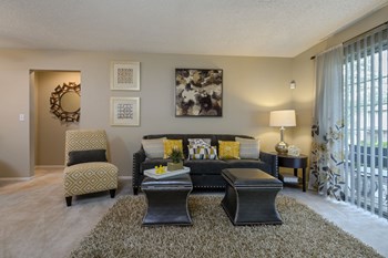 1500 Westford Cir 1-2 Beds Apartment for Rent - Photo Gallery 8