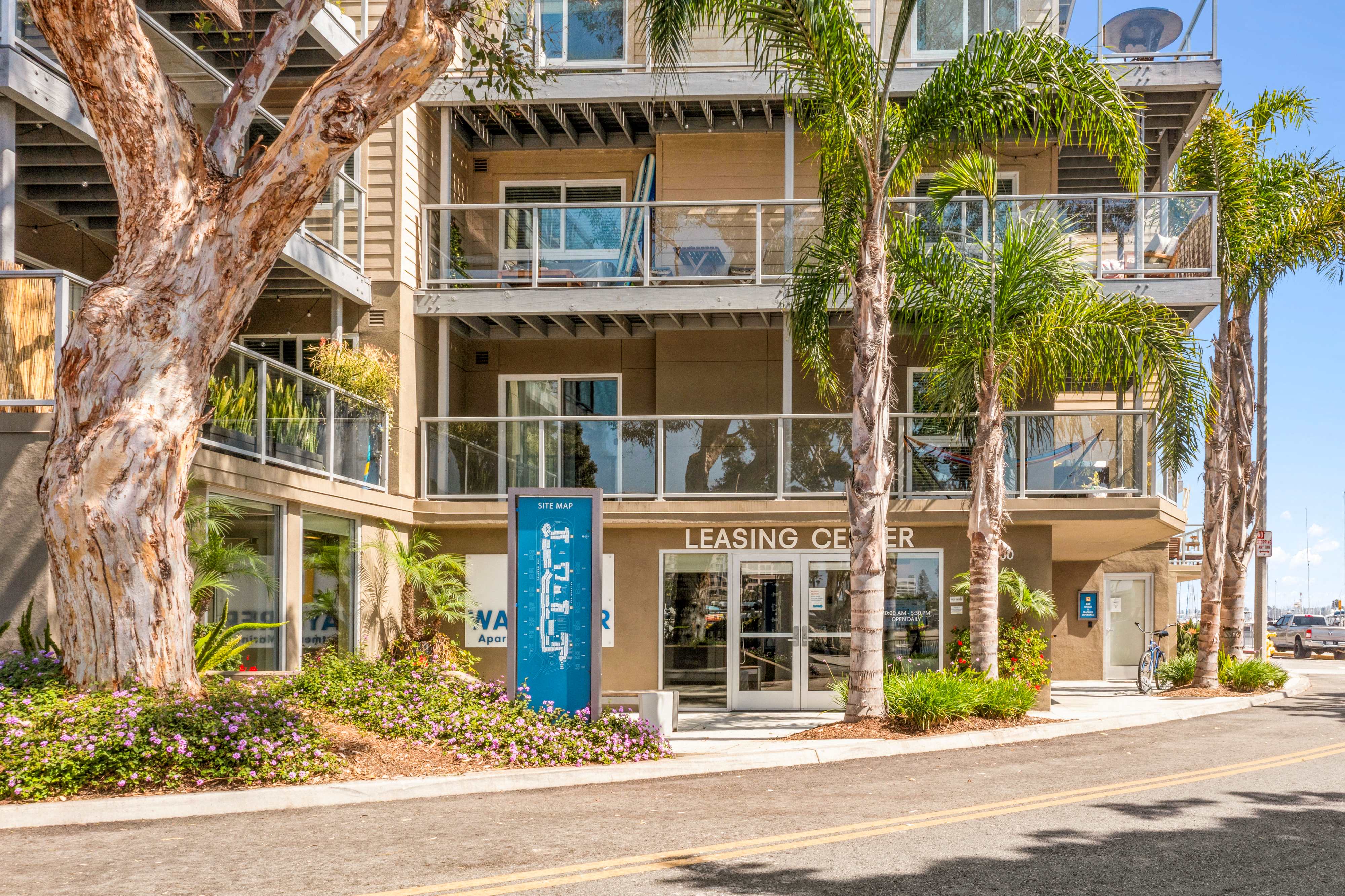 Wayfarer Leasing Office