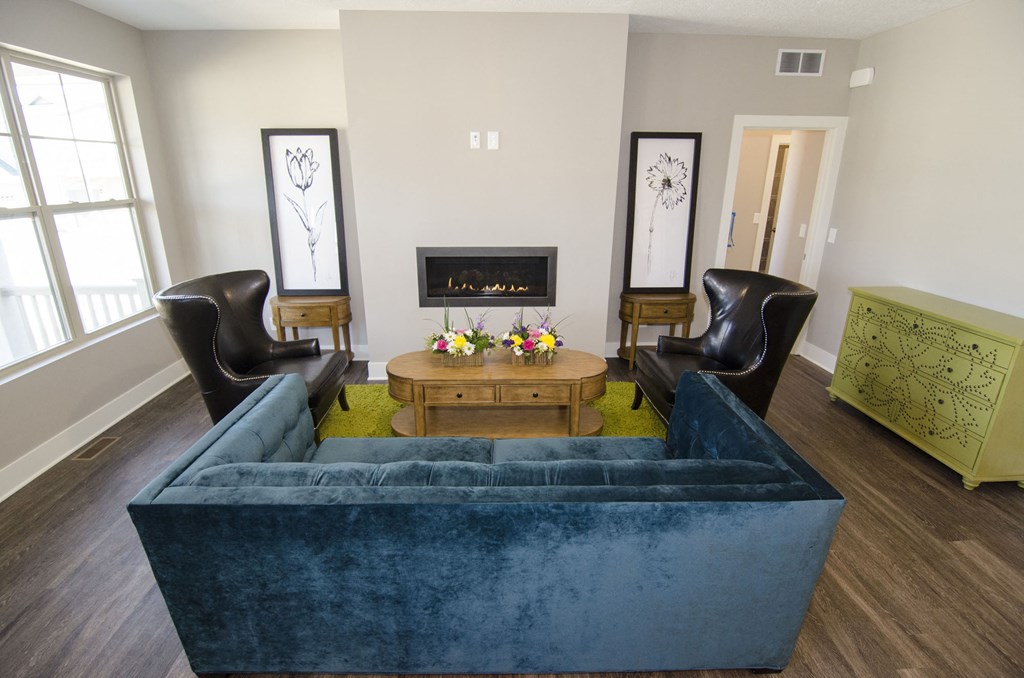 Living room at Aspen Lakes Estates
