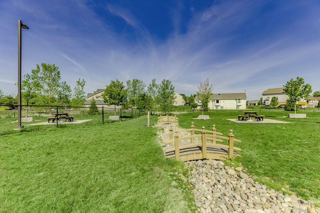 Trails and walking paths at Aspen Lakes Estates