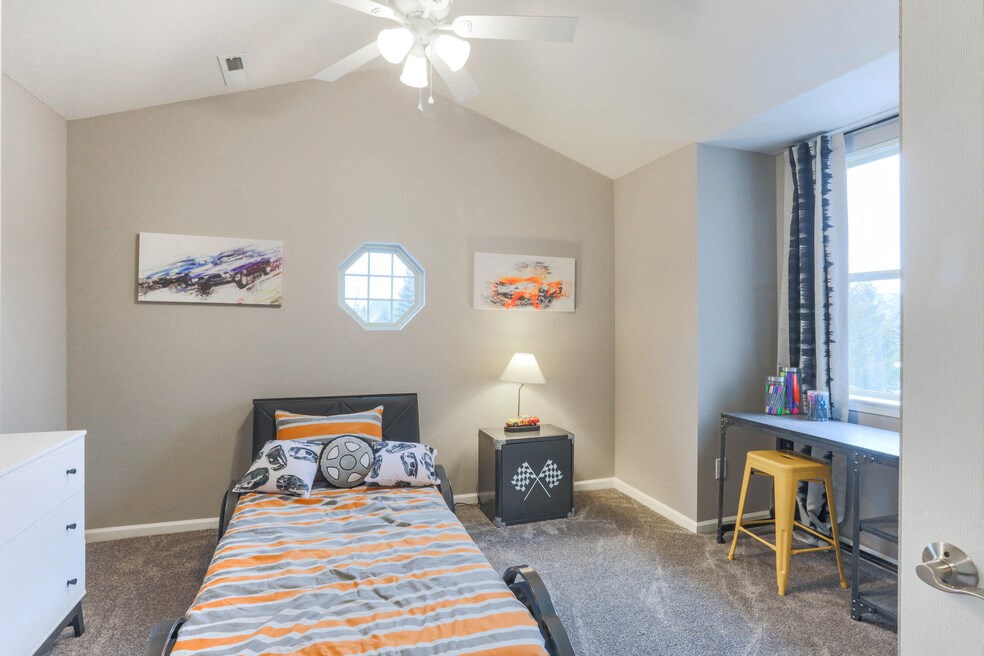 Bedroom at Aspen Lakes Estates