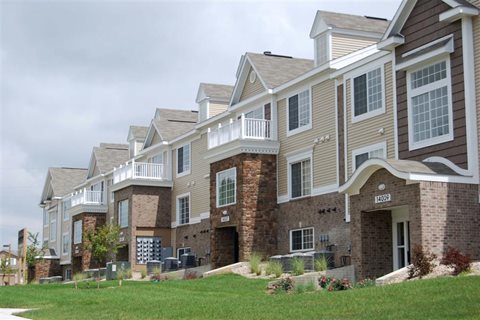 Exterior View of Property at Colonial Pointe at Fairview Apartments, Nebraska