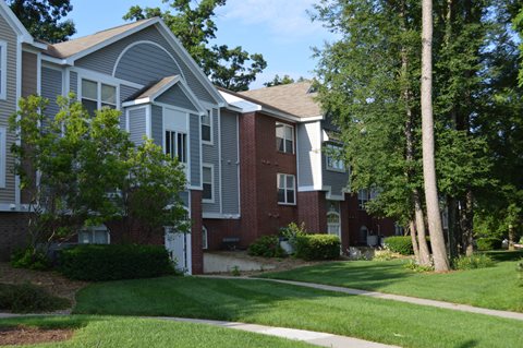 Maintained Lawns and Walkways at The Highlands Apartments, Indiana