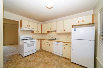 Well Equipped Kitchen at Mount Royal Townhomes in Kalamazoo, MI