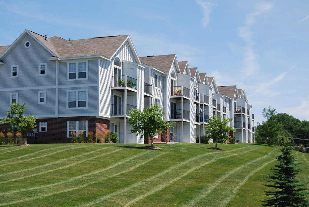 West Hampton Park Apartment Homes, 19312 Grant Plaza, Elkhorn, NE