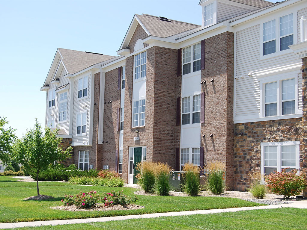 Apartments for Rent in Elkhorn West Hampton Park Apartment Homes