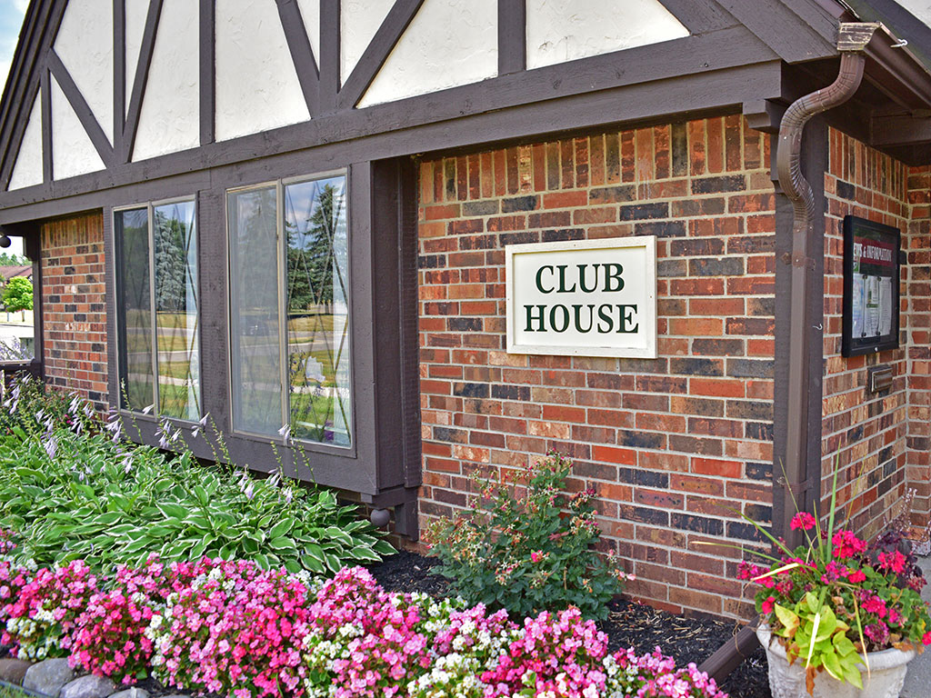 Clubhouse at Shannon Manor Townhouses, Davison, MI