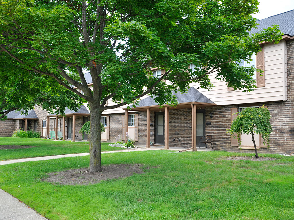 On Site Management at Shannon Manor Townhouses, Michigan, 48423