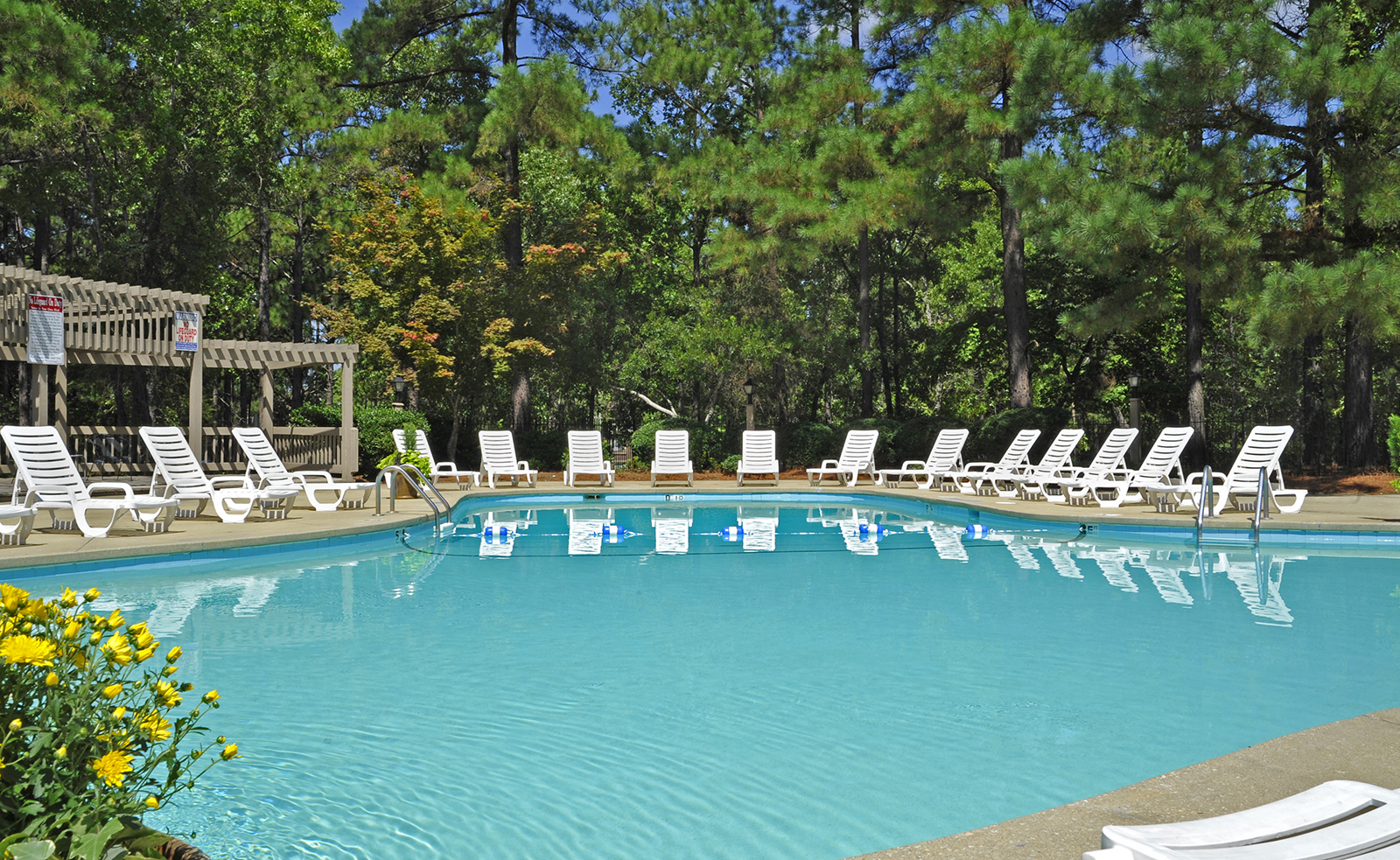 Apartments in North Fayetteville, NC Lake in the Pines