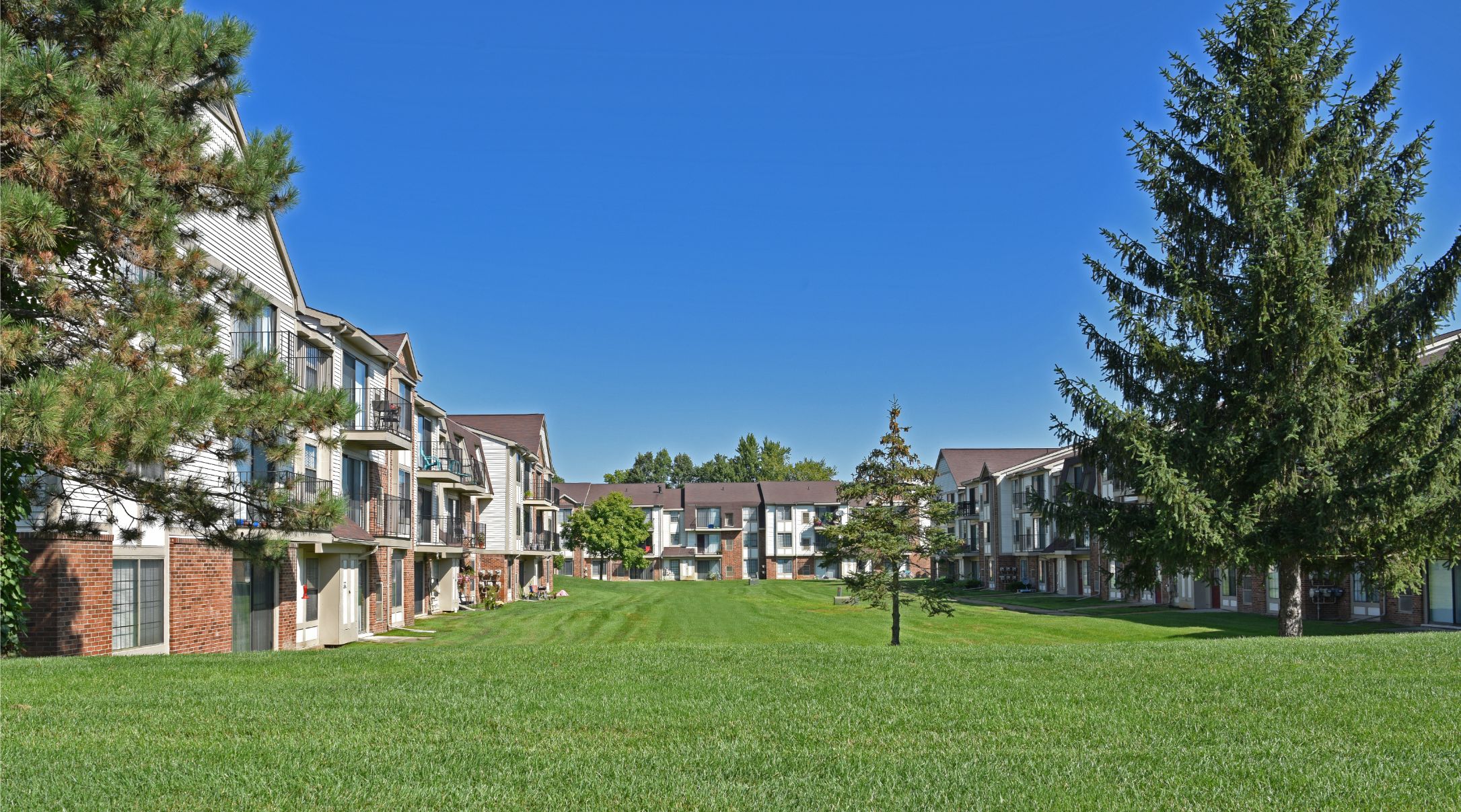 Apartments in Farmington Hills, MI Windemere Apartments Tour