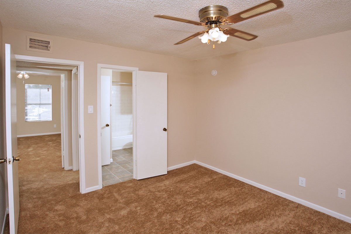 The Remington Apartments, 1001 N. Twin Creek Drive