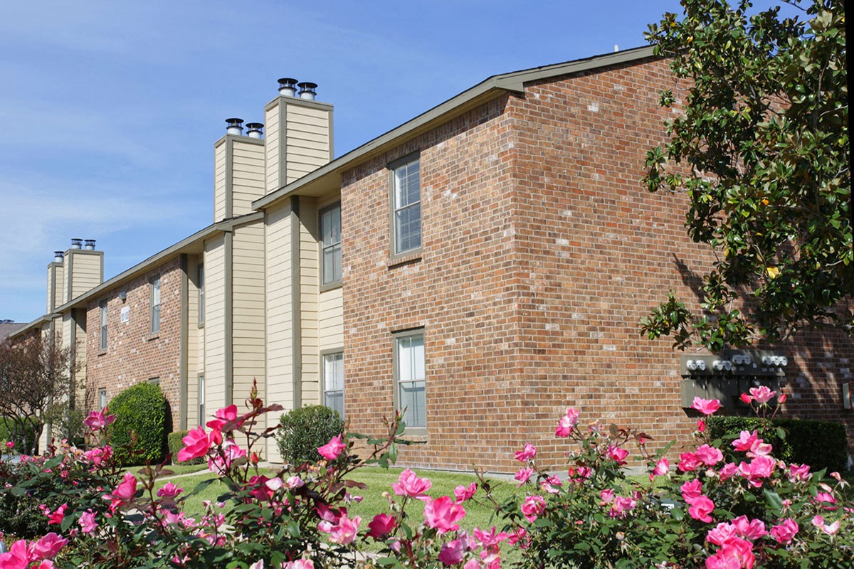The Remington Apartments, 1001 N. Twin Creek Drive, Killeen, TX RENTCafé