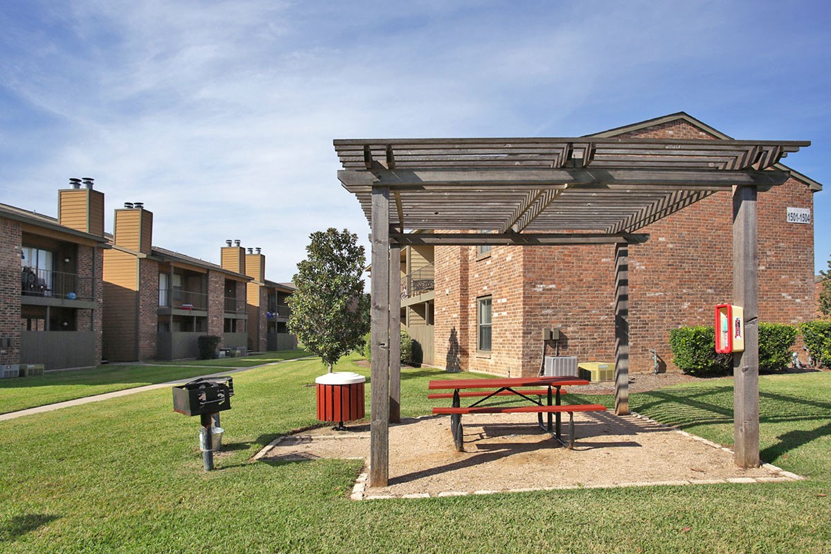 The Remington Apartments, 1001 N. Twin Creek Drive, Killeen, TX RENTCafé