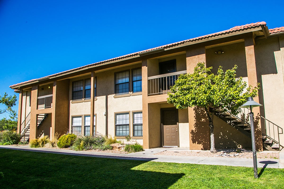 Del Rio Apartments, 4601 Montano Road NW, Albuquerque, NM RentCafe