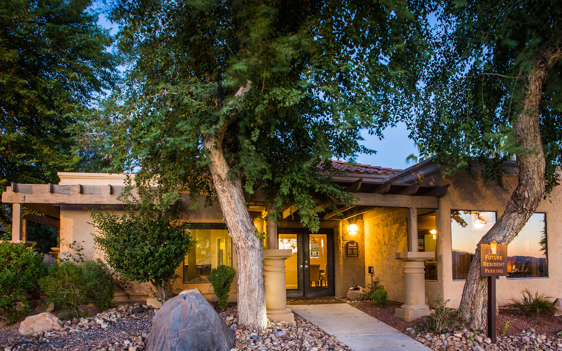 The Vistas Apartment Homes AwardWinning Apartments in Laughlin, NV