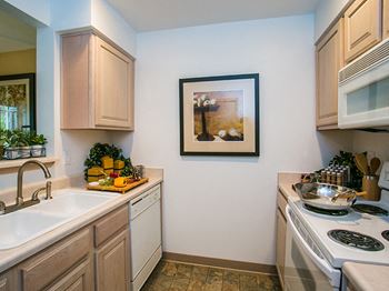 All Electric Kitchen at 98684 Apartments