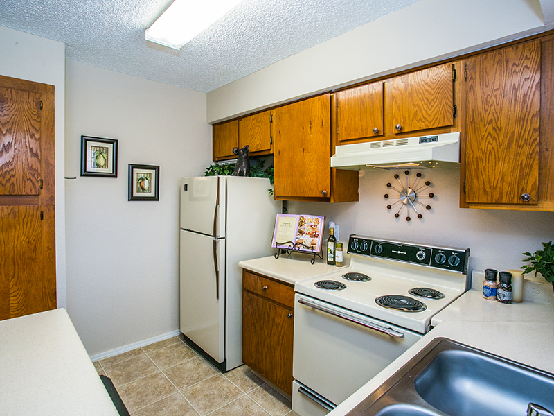 Photos of Hunter's Ridge Apartment Homes Near Sandia Mountains in NM