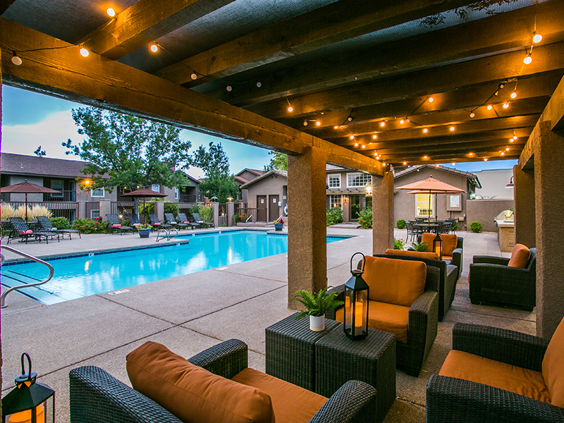 Photos of Hunter's Ridge Apartment Homes Near Sandia Mountains in NM