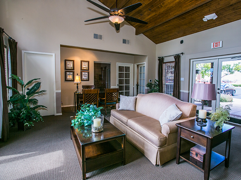 Photos of Hunter's Ridge Apartment Homes Near Sandia Mountains in NM