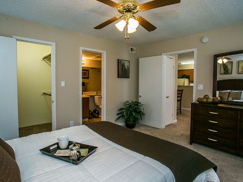 Photos of Hunter's Ridge Apartment Homes Near Sandia Mountains in NM