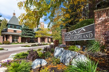 7673 S. Highland Dr 1-2 Beds Apartment for Rent Photo Gallery 1