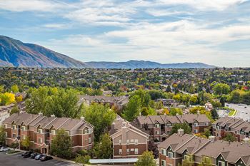 Apartments for Rent with Wasatch Mountain Views in Cottonwood Heights, UT 84121