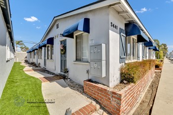 5441 E. 2nd St. Studio-1 Bed Apartment for Rent - Photo Gallery 4