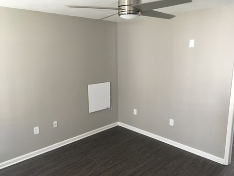 5441 E. 2nd St. Studio-1 Bed Apartment for Rent - Photo Gallery 32