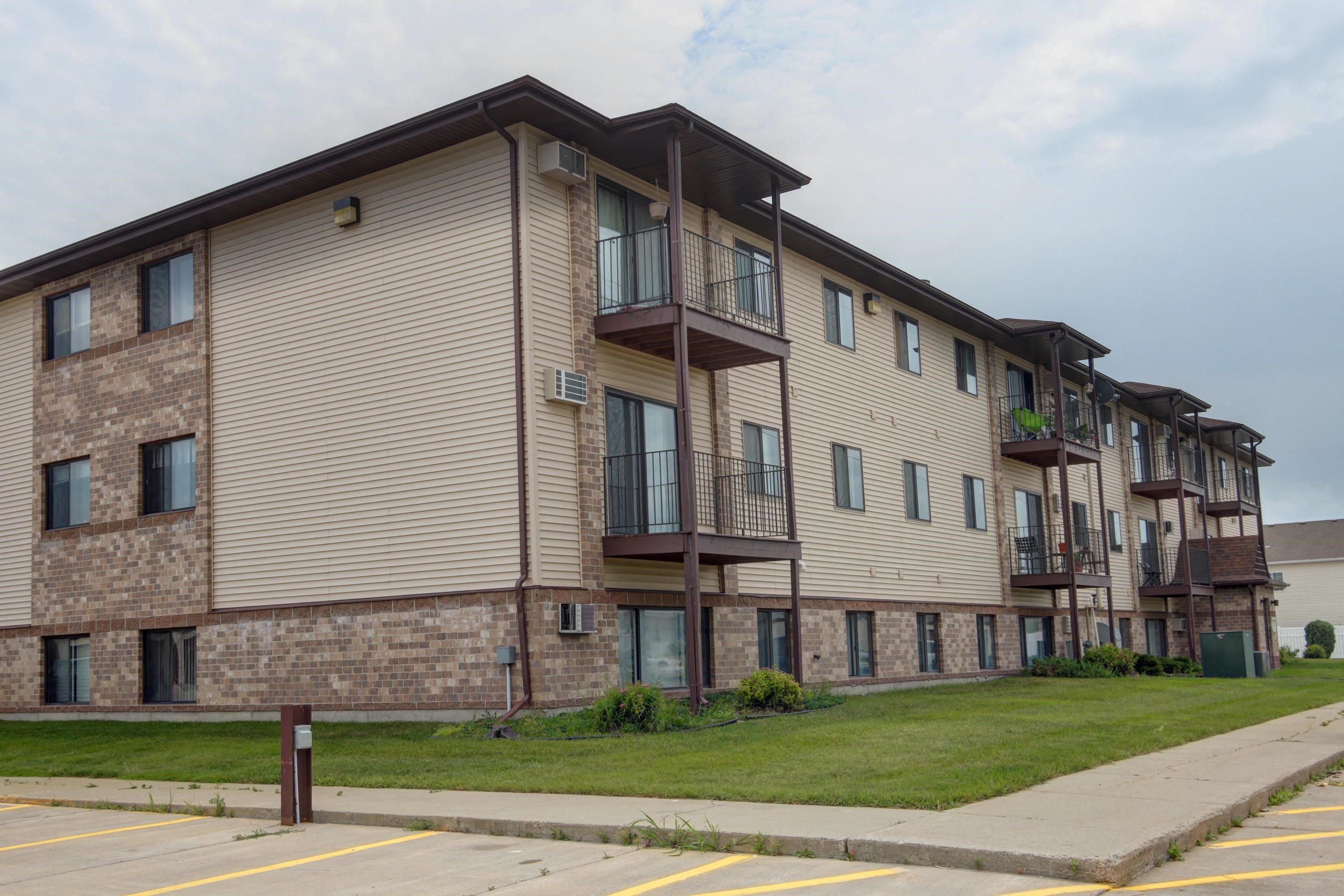 Pet Friendly Apartments for Rent in West Fargo (ND) RENTCafé