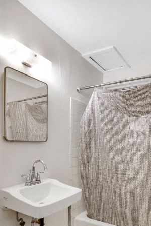 Bathroom - Photo Gallery 5