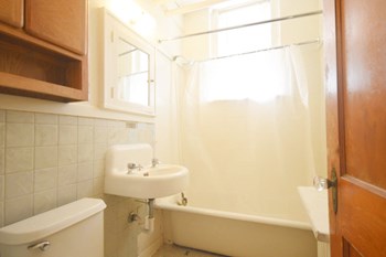 Bathroom Bathroom - Photo Gallery 5