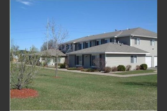 Raven Court Townhomes 1510 1587 126th Ave Ne Blaine Mn Rentcafe