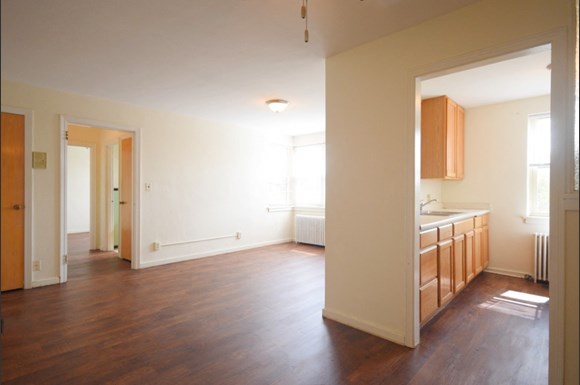 Highland Grove Apartments, 499 Snelling Ave S, St. Paul, MN - RENTCafé