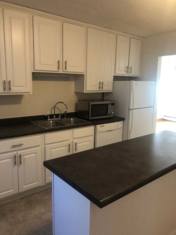 3908 W 54th Kitchen 3908 W 54th Kitchen
