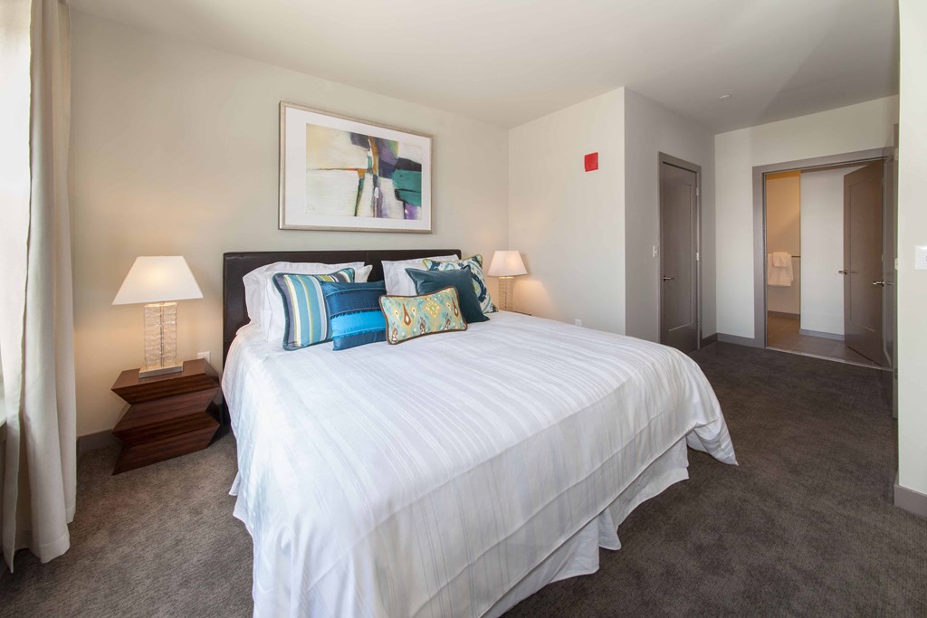 Live in Cozy Bedrooms at The Tremont, Massachusetts
