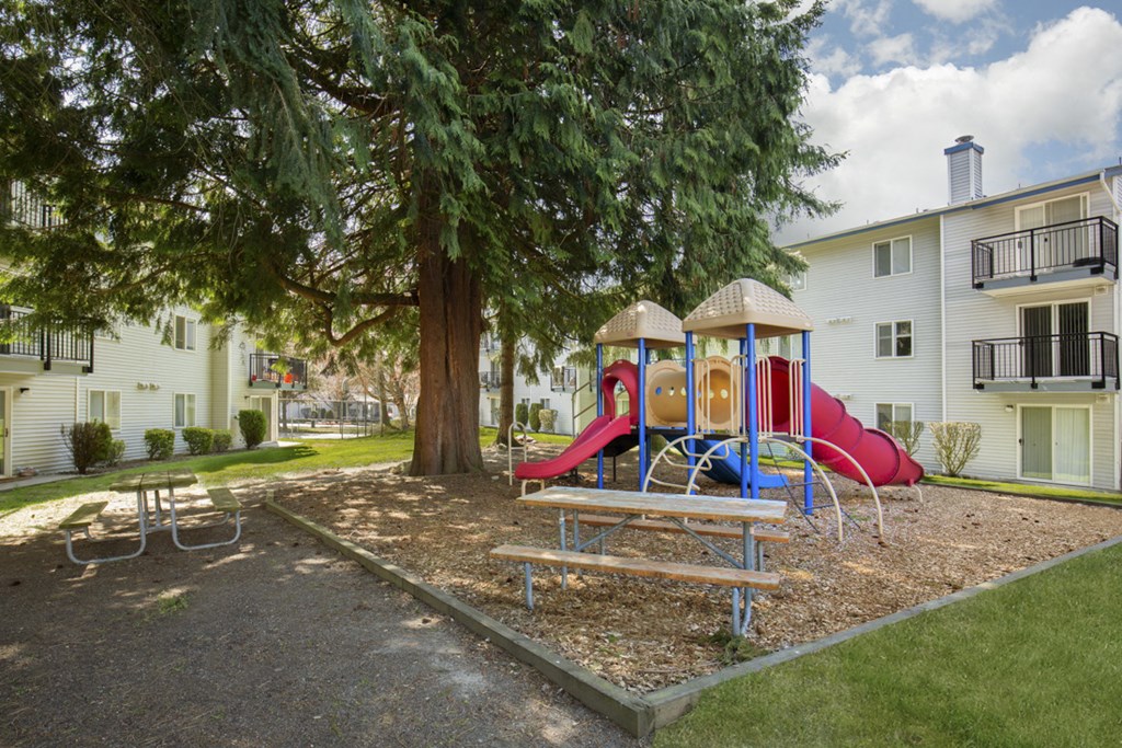 Playground at Casa Blanca Apartment Homes, Washington