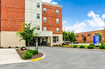 The Banks At Berkley Apartments 701 S Main St Norfolk Va Rentcafe The Banks At Berkley Apartments 701 S Main St Norfolk Va Rentcafe