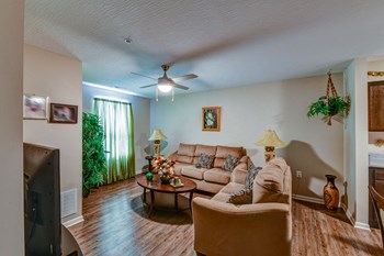 216 N Wheatland Ave 1-2 Beds Apartment, Affordable for Rent - Photo Gallery 31