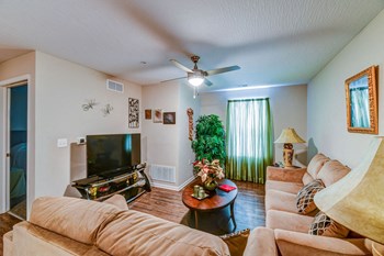 216 N Wheatland Ave 1-2 Beds Apartment, Affordable for Rent - Photo Gallery 32