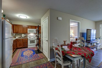 30707 Lake Shore Blvd 1-2 Beds Apartment, Affordable for Rent - Photo Gallery 25