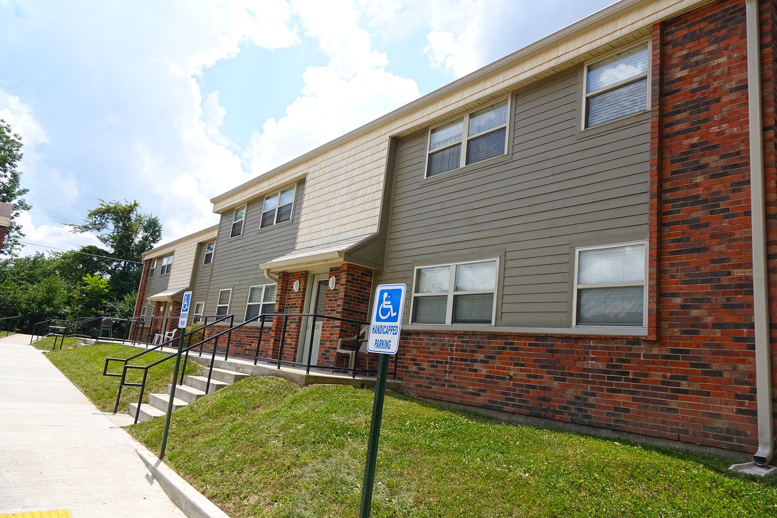 Photos and Video of Belmont Court Apartments in Harrodsburg, KY