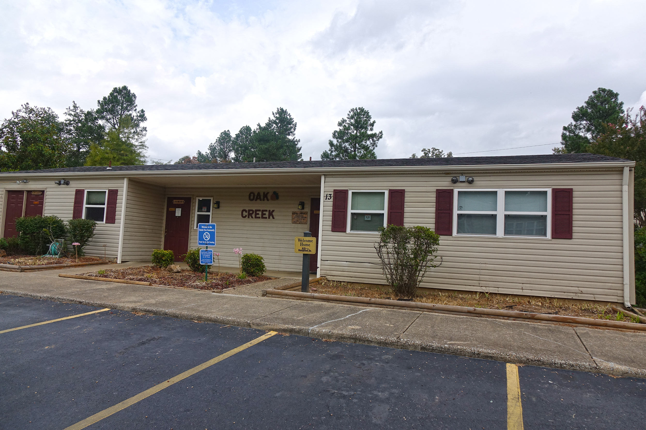 Oak Creek Apartments Apartments in Pocahontas, AR